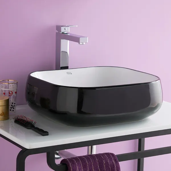 シンプルでかわいい洗面所空間になります。